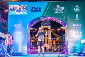 BIB: 205, 013
                            <button type="button" onclick="openModal(21813759)" class="btn btn-primary btn-sm float-right btn-popup" data-toggle="modal" data-target=".modal-high-quality">
                        <i class="fas fa-shopping-cart"></i> Add to Cart
                    </button>
                                            <button type="button" onclick="isThisMe(21813759, true)" class="btn btn-success btn-sm float-right btn-popup btn-isme hidden" data-toggle="tooltip" data-placement="bottom" title="นี่คือรูปของคุณใช่ไหม คลิกที่นี่เพื่อเอาเข้าอัลบั้ม">
                        <i class="fas fa-plus"></i> Add to album
                    </button>
                    <button type="button" onclick="isThisMe(21813759, false)" class="btn btn-warning btn-sm float-right btn-popup btn-isnotme hidden">
                        <i class="fas fa-ban"></i> Remove from album
                    </button>